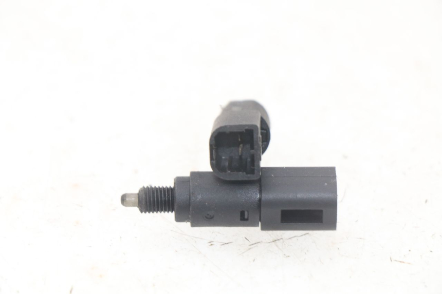 photo de STOP LIGHT SWITCH PIAGGIO MP3 125 (2006 - 2014)