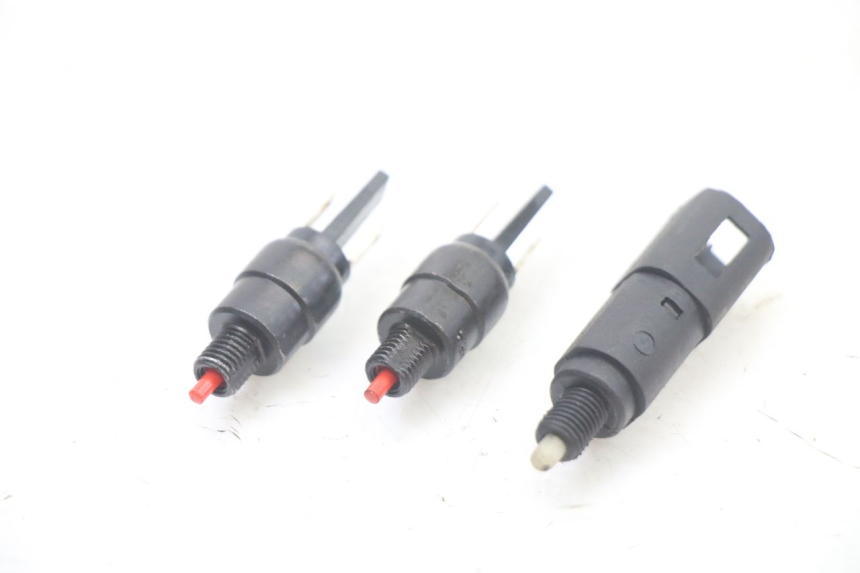 photo de STOP LIGHT SWITCH PIAGGIO MP3 500 (2014 - 2016)