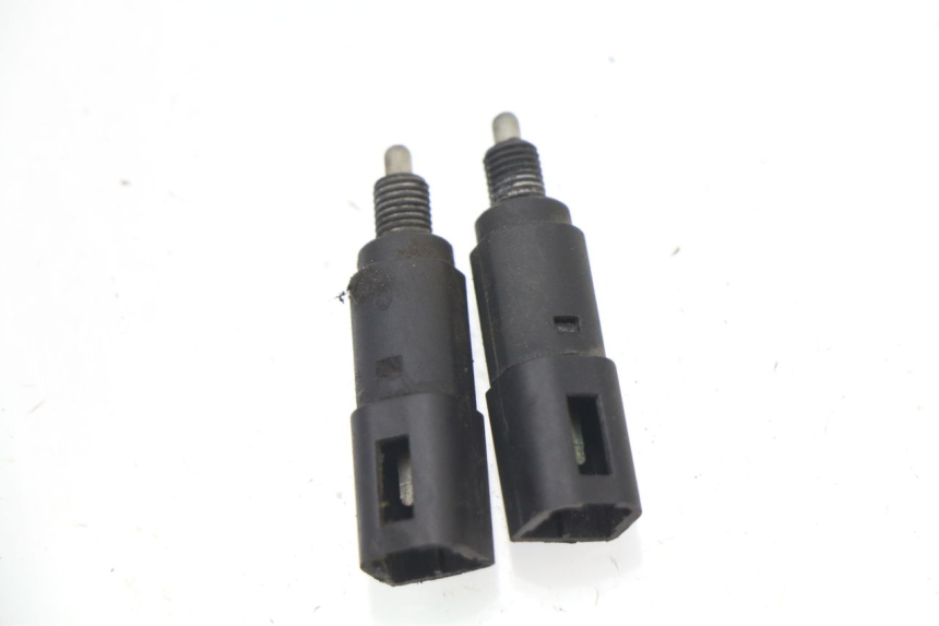 photo de STOP LIGHT SWITCH PIAGGIO NRG 50 (2004 - 2017)