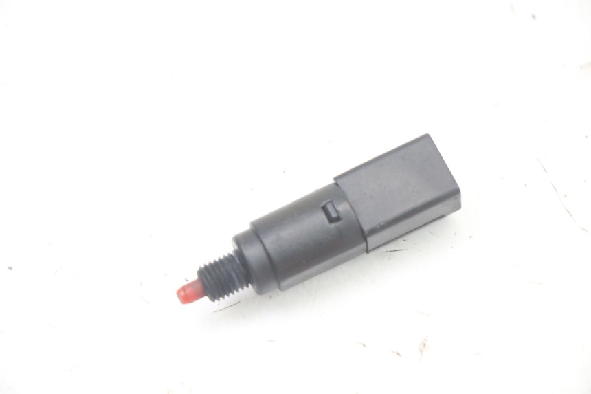 photo de STOP LIGHT SWITCH PIAGGIO VESPA S 2T 50 (2007 - 2014)