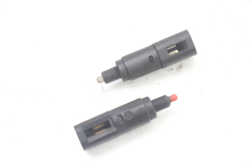 photo de STOP LIGHT SWITCH PIAGGIO X8 125 (2004 - 2007)