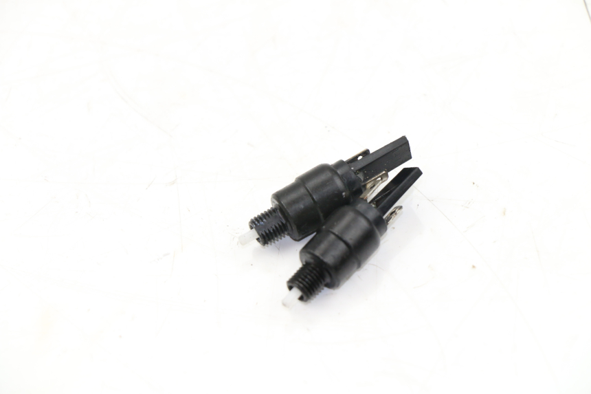 photo de STOP LIGHT SWITCH PIAGGIO XEVO - X EVO 125 (2010 - 2015)