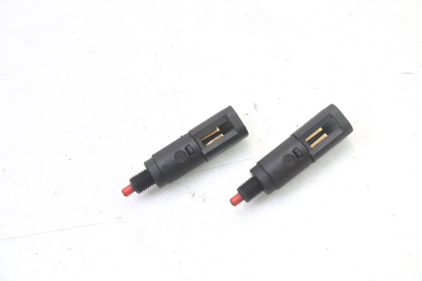 photo de STOP LIGHT SWITCH GILERA RUNNER SL 50 (2006 - 2009)