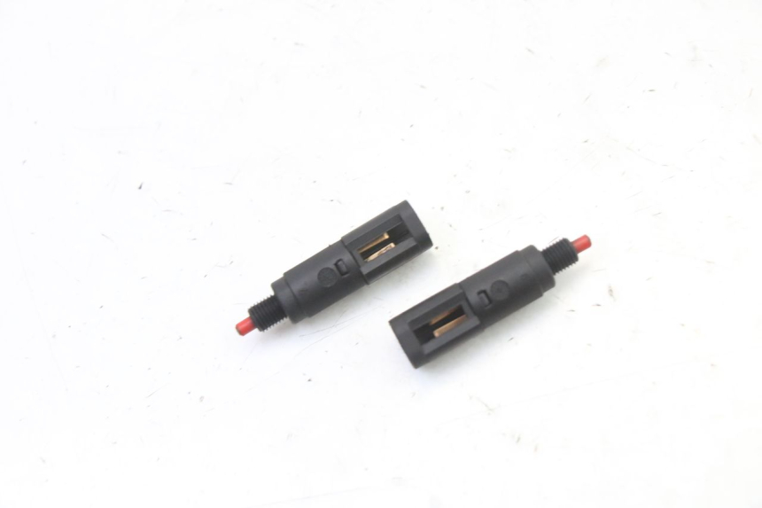 photo de STOP LIGHT SWITCH GILERA RUNNER SL 50 (2006 - 2009)