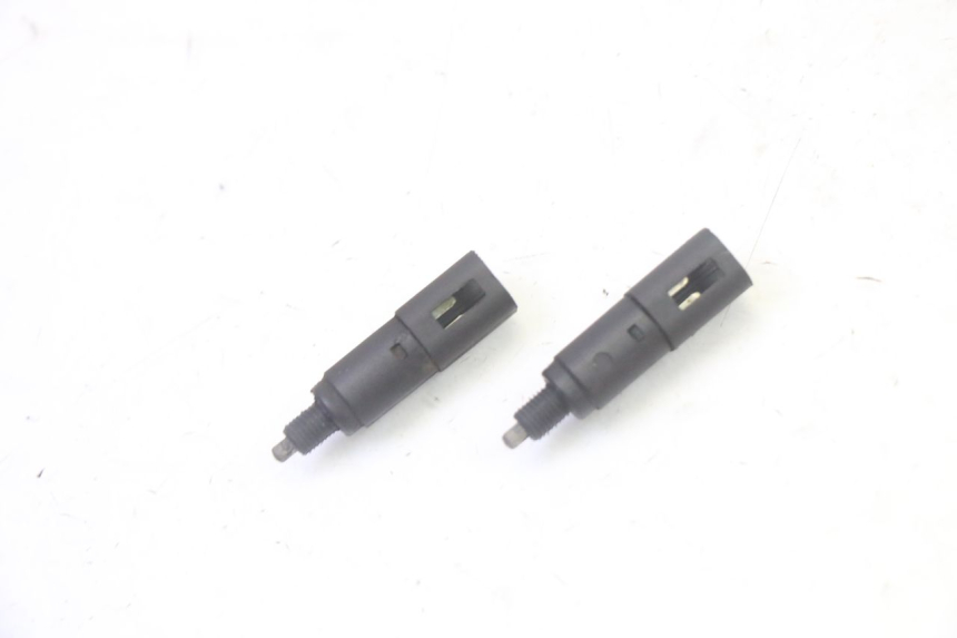 photo de STOP LIGHT SWITCH GILERA RUNNER SP 50 (2009 - 2017)