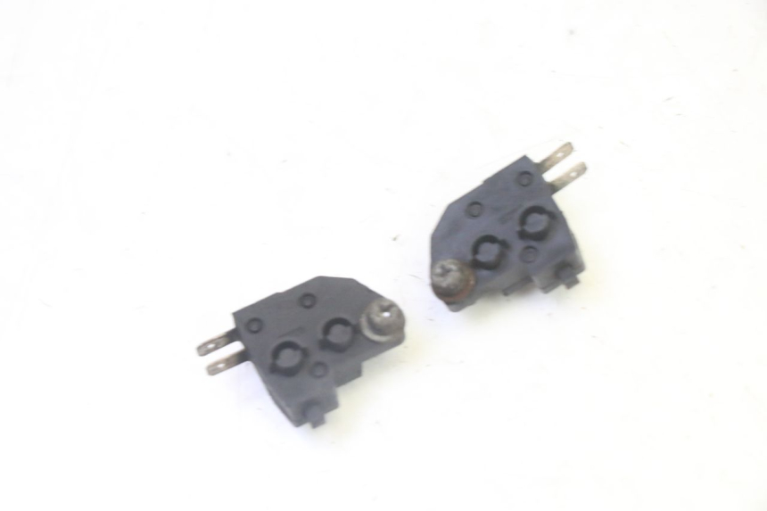 photo de STOP LIGHT SWITCH PEUGEOT SATELIS 125 (2013 - 2018)