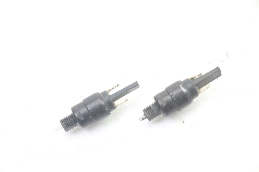 photo de STOP LIGHT SWITCH APRILIA SCARABEO GT TOURING 125 (1999 - 2005)