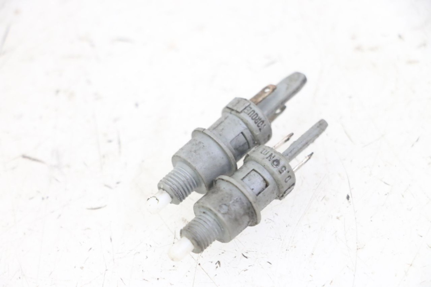 photo de STOP LIGHT SWITCH PEUGEOT SPEEDFIGHT 2 LC 50 (2000 - 2009)