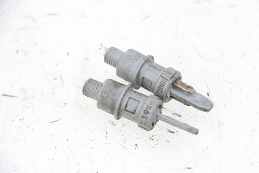 photo de STOP LIGHT SWITCH PEUGEOT SPEEDFIGHT 2 LC 50 (2000 - 2009)