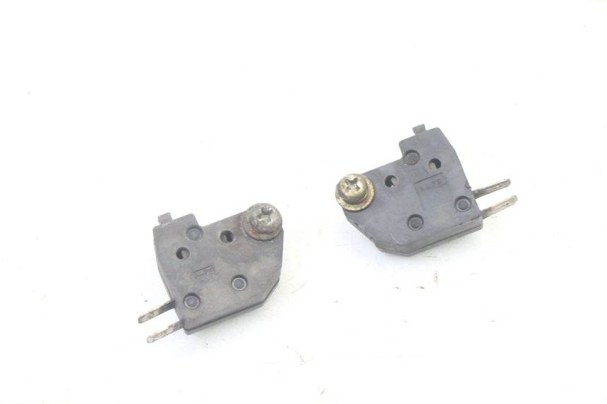 photo de STOP LIGHT SWITCH SUZUKI UH BURGMAN 125 (2002 - 2006)