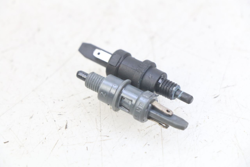 photo de STOP LIGHT SWITCH PEUGEOT VIVACITY NEW 2T 50 (2008 - 2017)