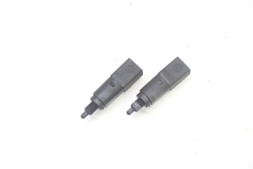 photo de STOP LIGHT SWITCH PIAGGIO X9 EVOLUTION 125 (2003 - 2007)