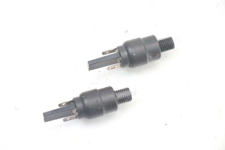 photo de STOP LIGHT SWITCH PIAGGIO XEVO - X EVO 125 (2007 - 2016) - Component detail