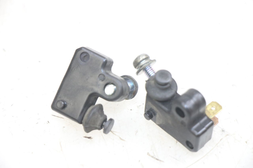 photo de STOP LIGHT SWITCH YAMAHA X-MAX XMAX 250 (2006 - 2009)