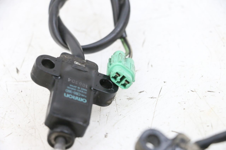 photo de KICKSTAND CUT-OFF SWITCH SUZUKI BURGMAN 650 (2013 - 2020)