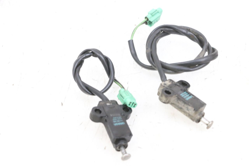 photo de KICKSTAND CUT-OFF SWITCH SUZUKI BURGMAN 650 (2013 - 2020)