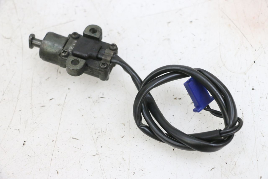 photo de IGNITION SWITCH KICKSTAND YAMAHA YP MAJESTY 125 (2002 - 2006) - Zoom on usage condition