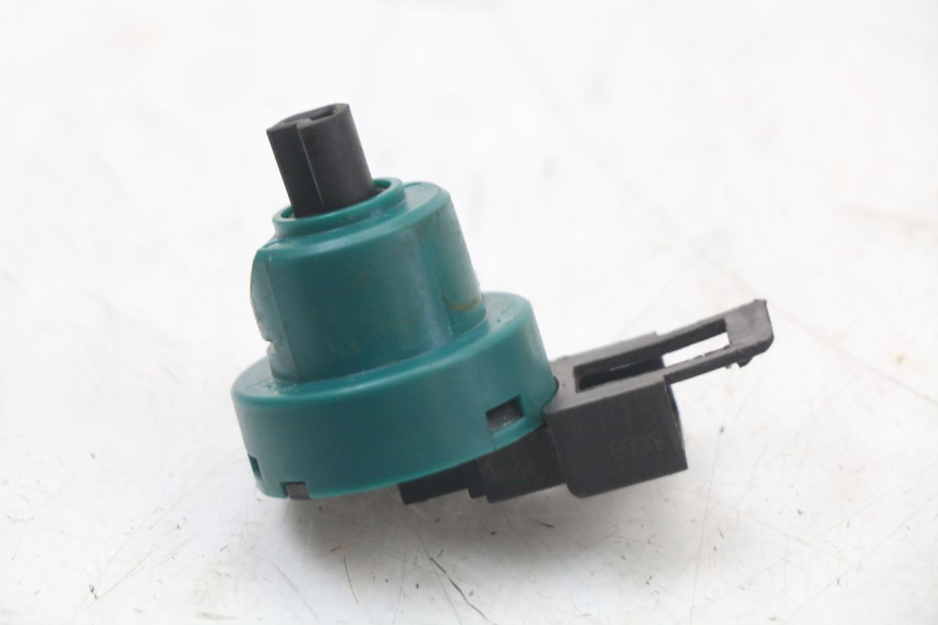 photo de IGNITION SWITCH PIAGGIO VESPA LX 2T 50 (2005 - 2013)