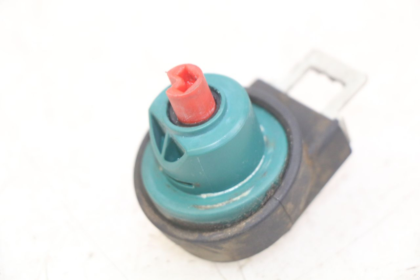 photo de IGNITION SWITCH PIAGGIO X8 125 (2004 - 2007)