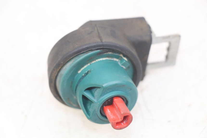 photo de IGNITION SWITCH PIAGGIO X8 125 (2004 - 2007)