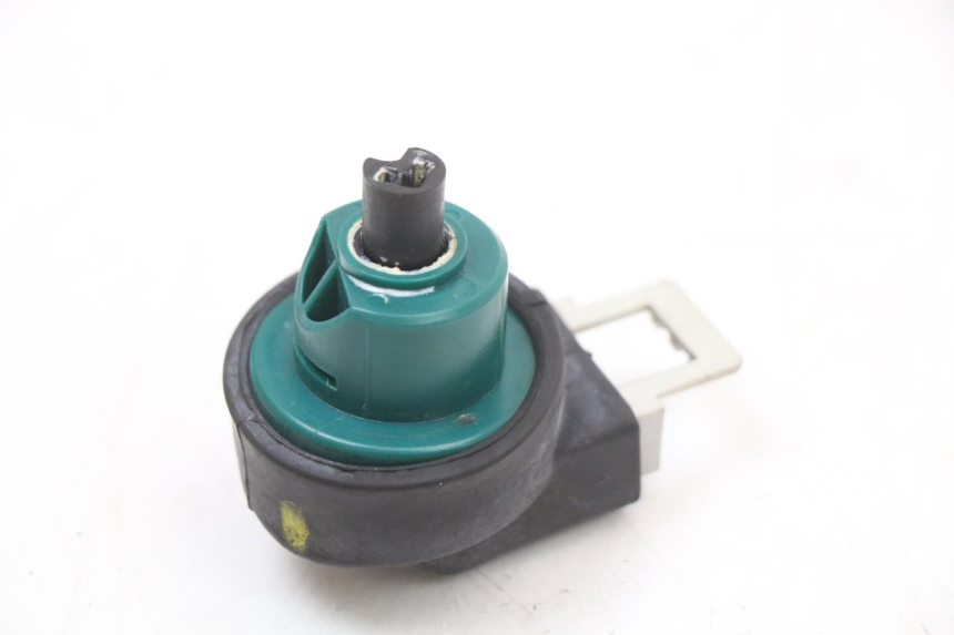 photo de IGNITION SWITCH PIAGGIO XEVO - X EVO 125 (2007 - 2016)