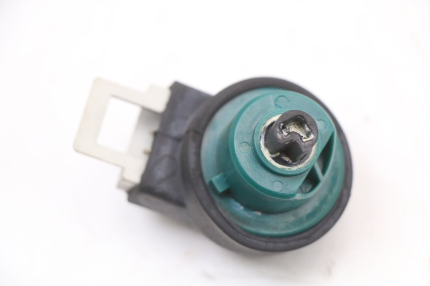 photo de IGNITION SWITCH PIAGGIO XEVO - X EVO 125 (2007 - 2016)