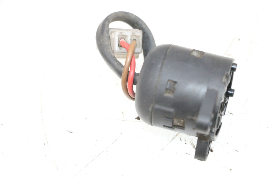 photo de IGNITION SWITCH YAMAHA XMAX X-MAX 125 (2006 - 2009) - Alternative perspective