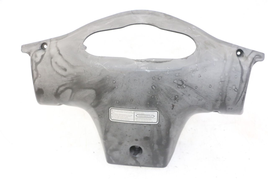 photo de REAR HANDLEBAR COVER KYMCO AGILITY 4T 50 (2005 - 2018)