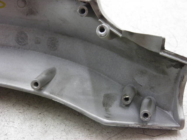 photo de HANDLE BAR REAR PANEL APRILIA LEONARDO 125 (1999 - 2001)