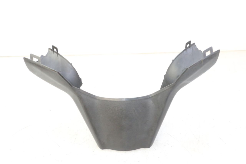 photo de REAR HANDLEBAR COVER SUZUKI BURGMAN 125 (2007 - 2014)