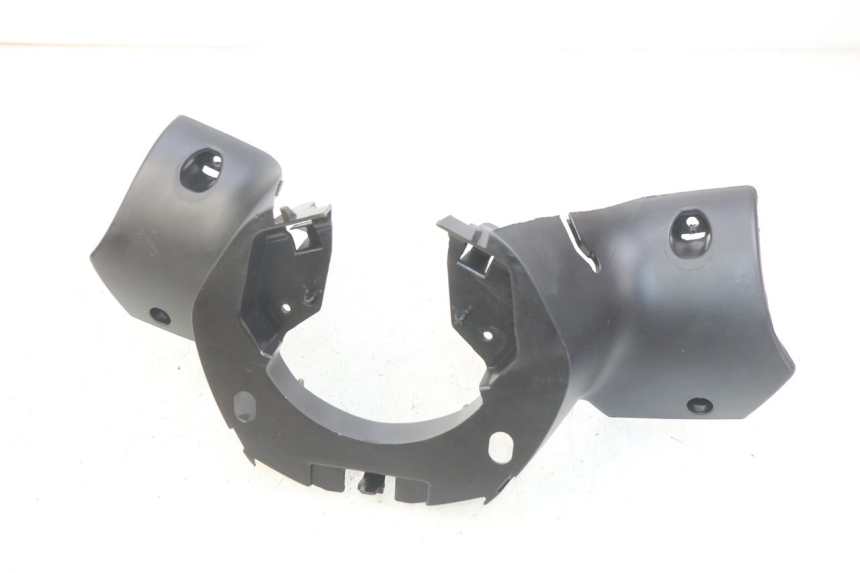 photo de REAR HANDLEBAR COVER PEUGEOT CITYSTAR AIR 125 (2014 - 2017)