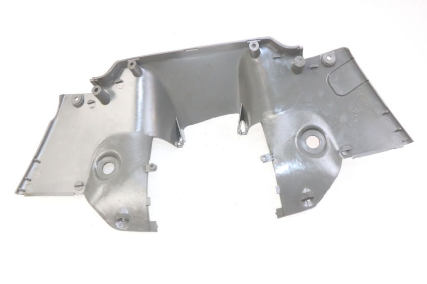 photo de REAR HANDLEBAR COVER SUZUKI CP 80 (1985 - 1996)