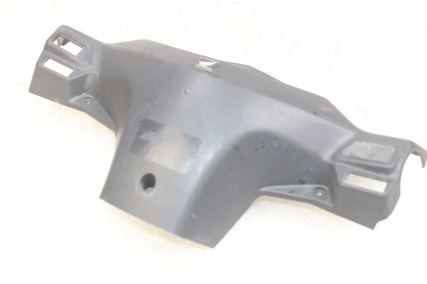 photo de REAR HANDLEBAR COVER HONDA SCV LEAD 100 (2003 - 2007)