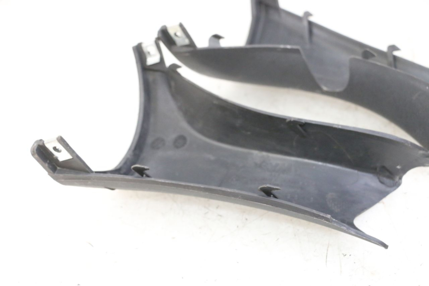photo de HANDLE BAR REAR PANEL SYM JOYMAX 125 (2010 - 2017)