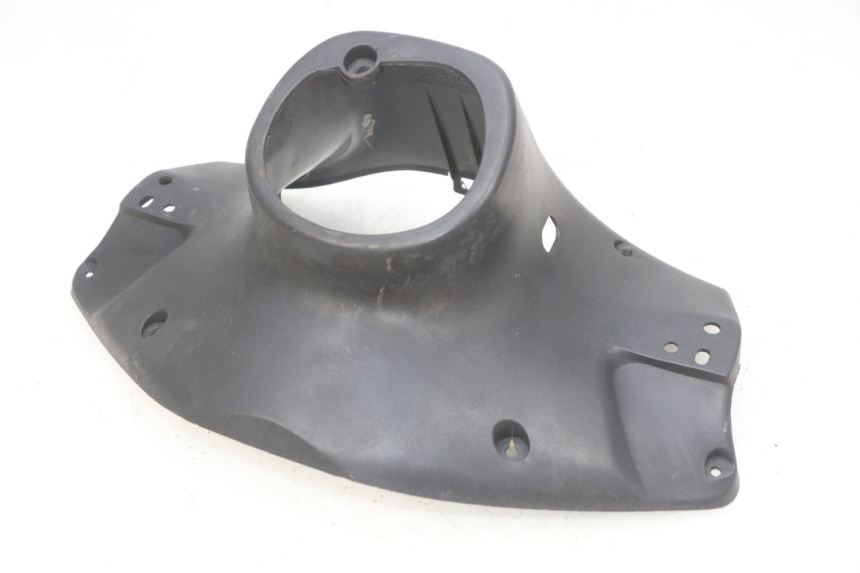 photo de REAR HANDLEBAR COVER KEEWAY RY6 2T 50 (2011 - 2019)