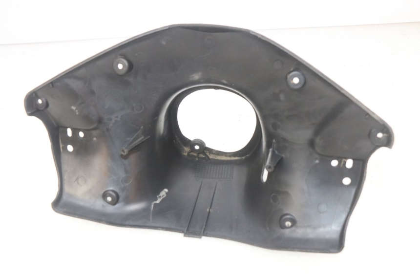 photo de REAR HANDLEBAR COVER KEEWAY RY6 2T 50 (2011 - 2019)