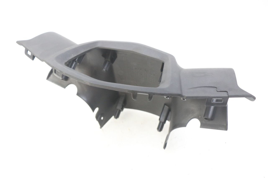 photo de REAR HANDLEBAR COVER PEUGEOT KISBEE 2T 50 (2010 - 2017)