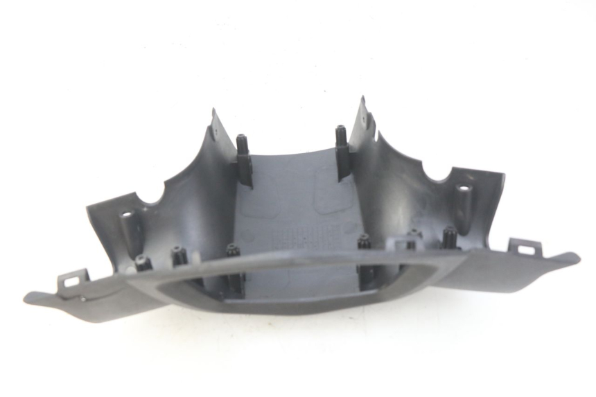 photo de REAR HANDLEBAR COVER PEUGEOT KISBEE 2T 50 (2010 - 2017)