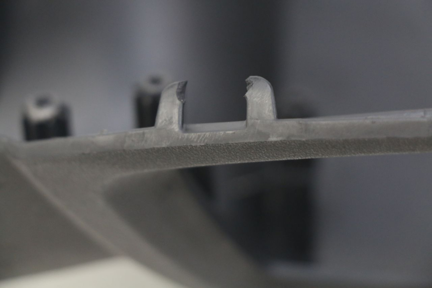 photo de REAR HANDLEBAR COVER PEUGEOT KISBEE 2T 50 (2010 - 2017)