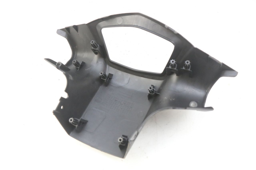 photo de REAR HANDLEBAR COVER PEUGEOT KISBEE 2T 50 (2010 - 2017)