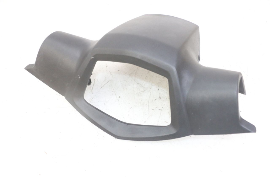 photo de HANDLE BAR REAR PANEL PEUGEOT KISBEE 2T 50 (2018 - 2022)