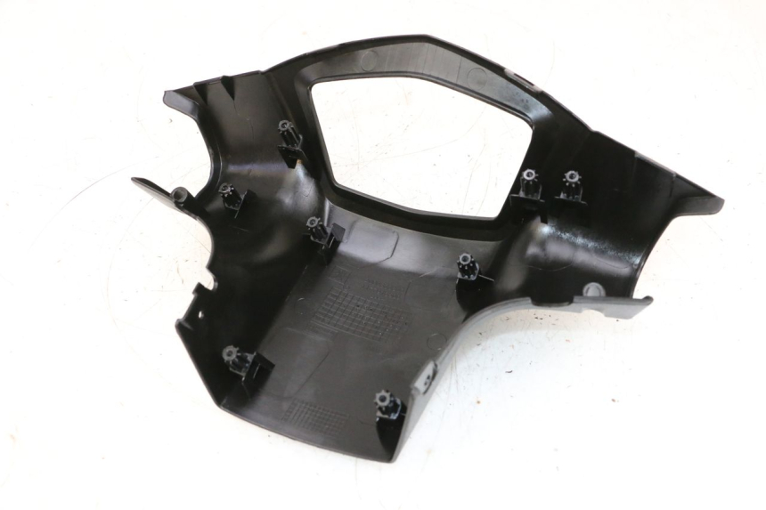 photo de REAR HANDLEBAR COVER PEUGEOT KISBEE 4T 50 (2010 - 2017) - Alternative perspective