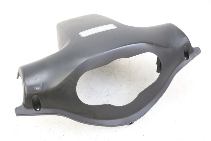 photo de REAR HANDLEBAR COVER KYMCO AGILITY 4T 50 (2018 - 2022)