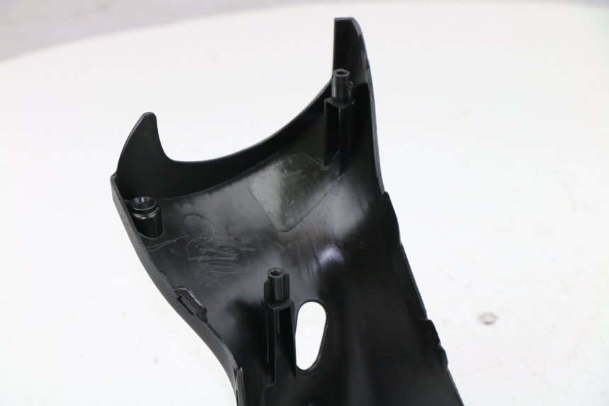 photo de HANDLE BAR REAR PANEL KYMCO K-XCT 125 (2013 - 2017)