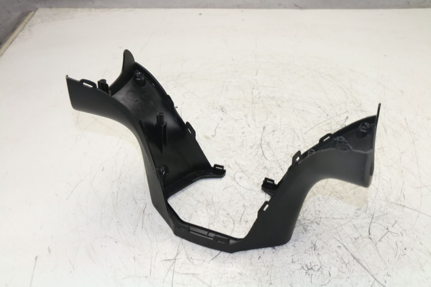 photo de HANDLE BAR REAR PANEL KYMCO K-XCT 125 (2013 - 2017)
