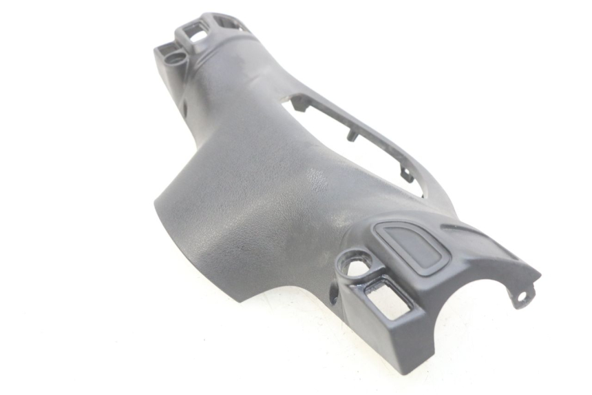 photo de REAR HANDLEBAR COVER PIAGGIO LIBERTY IGET 4T 50 (2015 - 2020)