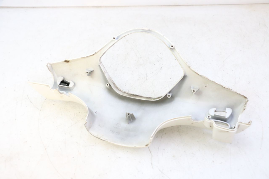 photo de HANDLE BAR REAR PANEL PIAGGIO LXV 4T 50 (2009 - 2013)