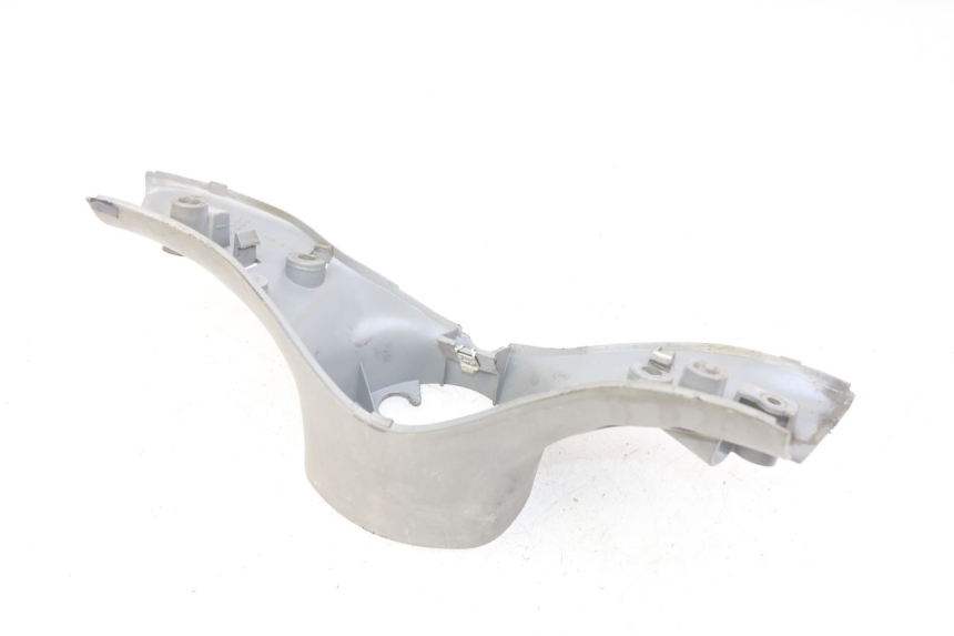 photo de REAR HANDLEBAR COVER MBK FLIPPER 50 (2004 - 2012)
