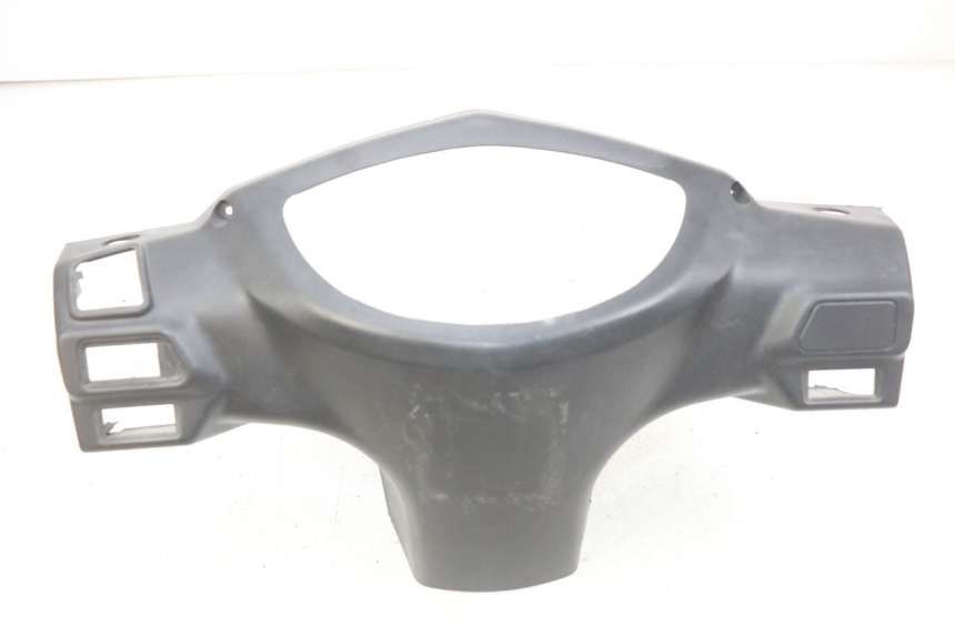 photo de HANDLE BAR REAR PANEL SYM ORBIT III 3 4T 50 (2021 - 2025)