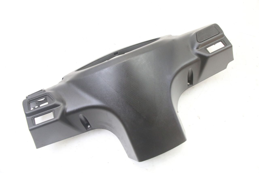 photo de HANDLE BAR REAR PANEL SYM ORBIT III 3 4T 50 (2021 - 2025)